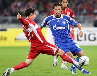 手继续稳健 手继续稳健